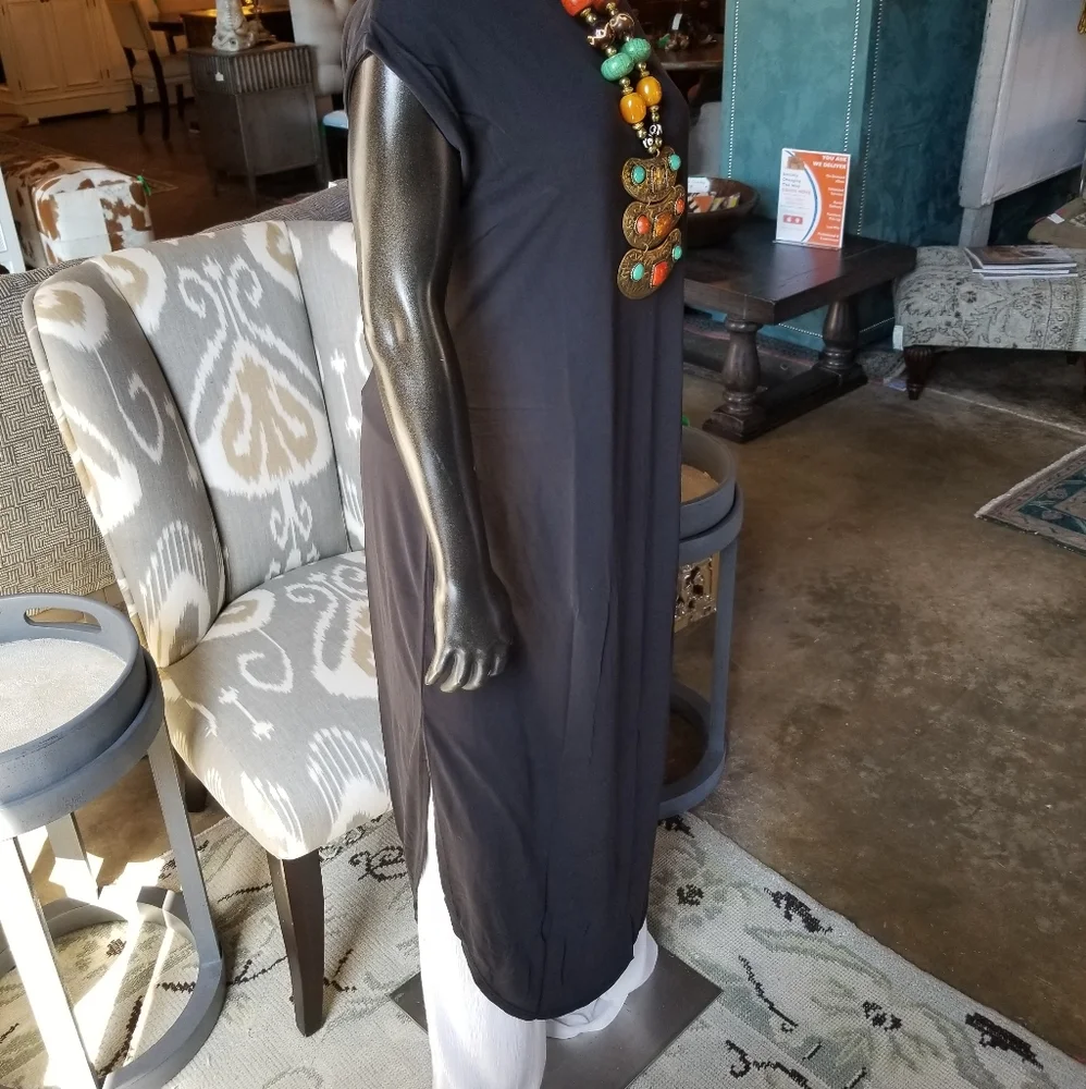Transitional Black Maxi Dress with Side Slits - Picture 10 of 16